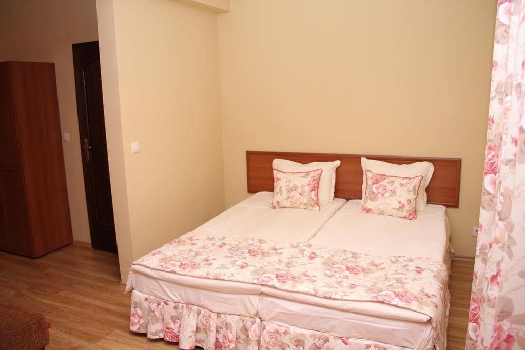 Guest House Stelia فيلينغراد المظهر الخارجي الصورة